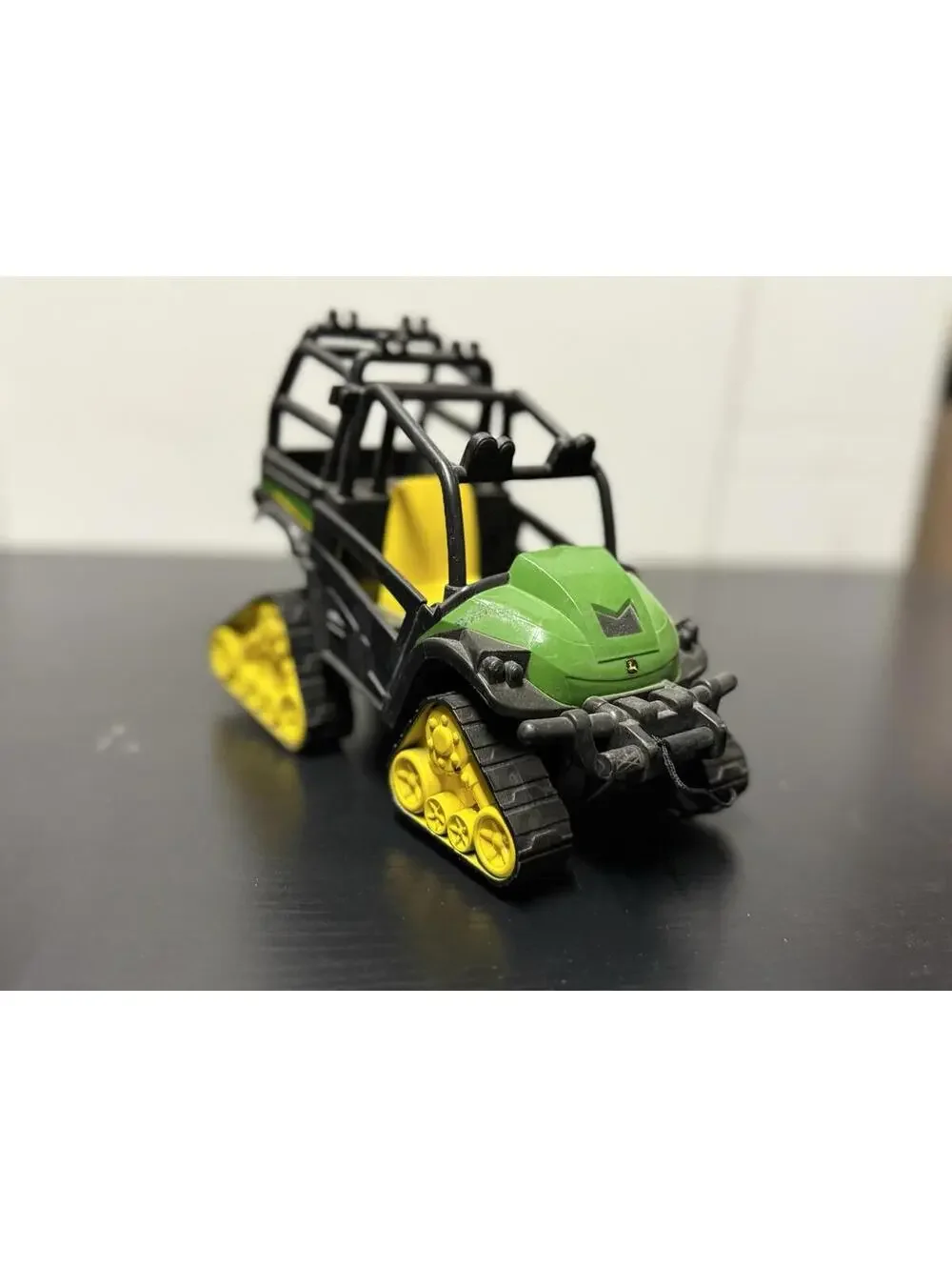 Tomy john deere